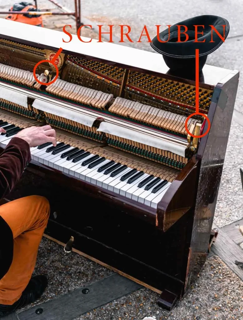 wie zerlegt man ein klavier, kalvier zerlegen, klavier mechanik ausbauen, klavier demontieren